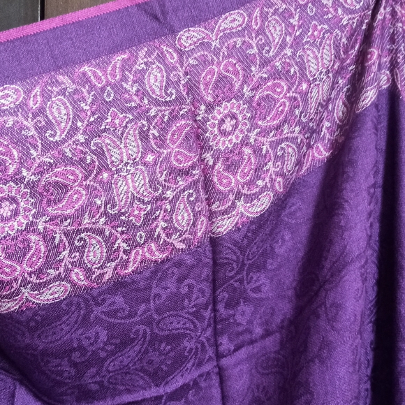 Pashmina Stole/shawl from Kashmir - Picture 3 of 11